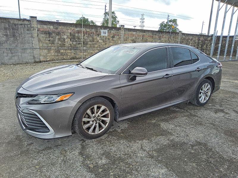 Фото 1 - TOYOTA CAMRY