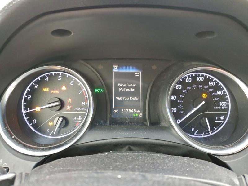 Фото 9 - TOYOTA CAMRY