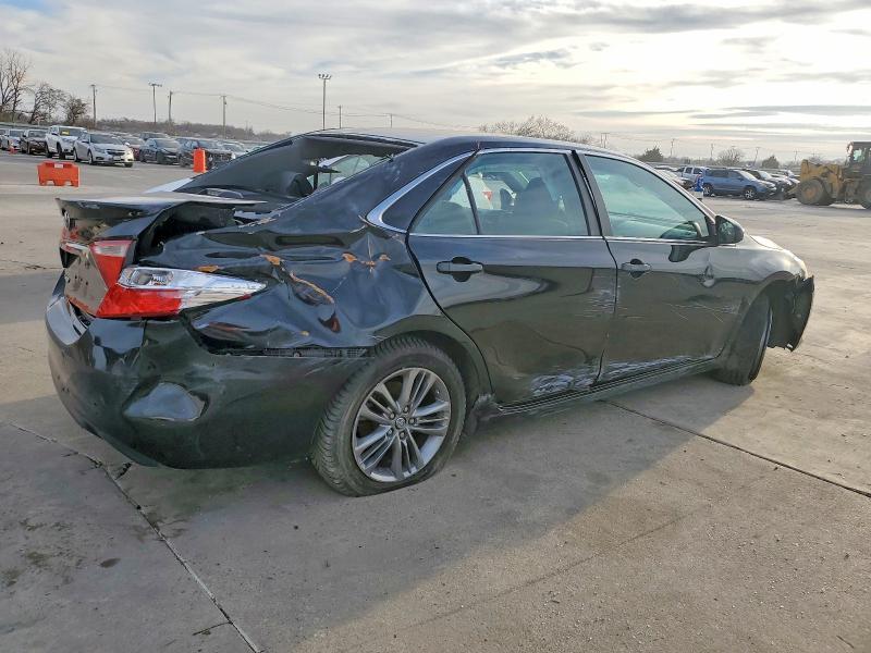 Фото 3 - TOYOTA CAMRY