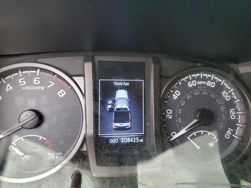 Фото 9 - TOYOTA TACOMA