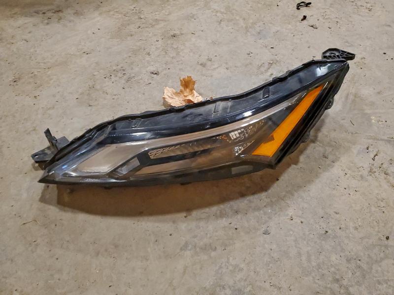 Фото 13 - NISSAN ROGUE