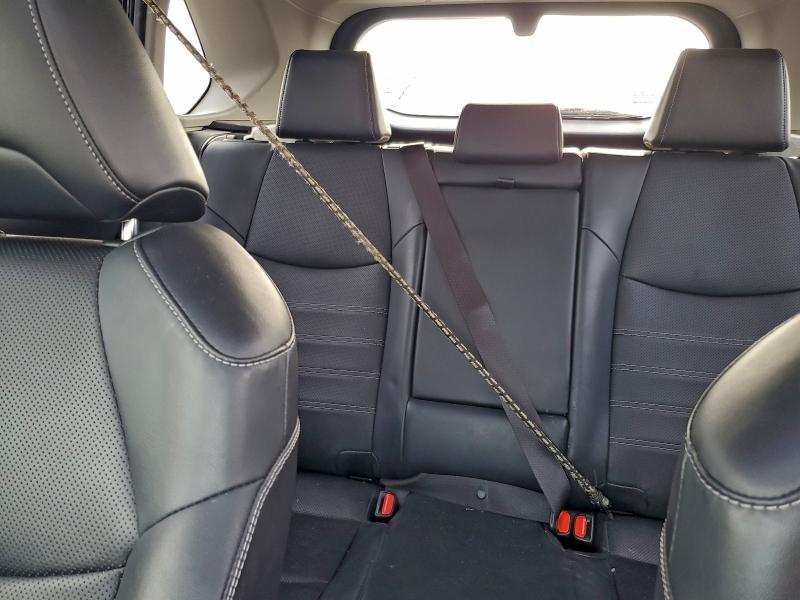 Фото 10 - TOYOTA RAV4