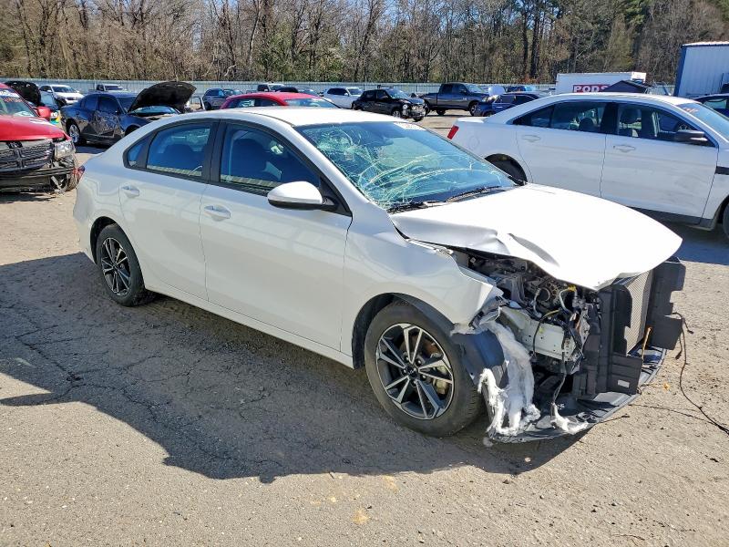 Фото 4 - KIA FORTE