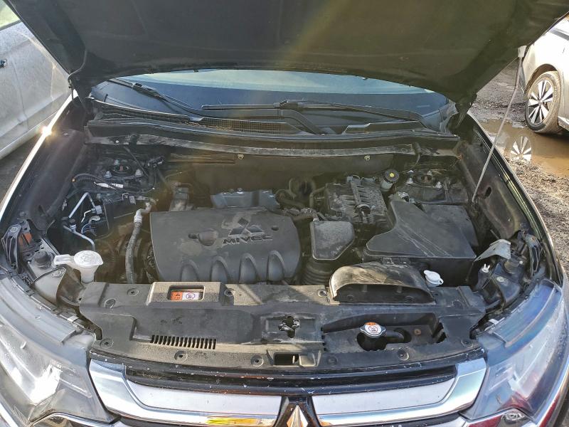 Фото 12 - MITSUBISHI OUTLANDER