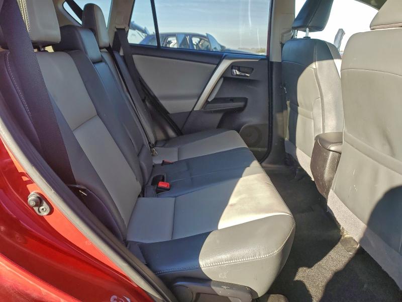 Фото 10 - TOYOTA RAV4