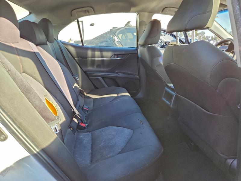 Фото 10 - TOYOTA CAMRY