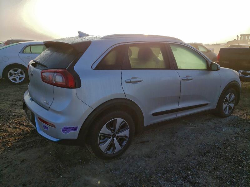 Фото 3 - KIA NIRO