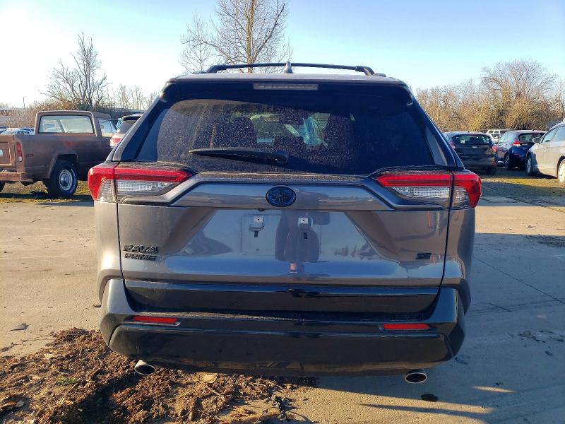 Фото 6 - TOYOTA RAV4