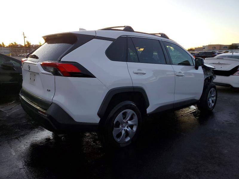 Фото 3 - TOYOTA RAV4