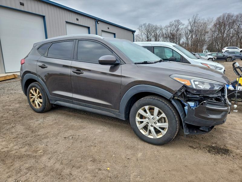 Фото 4 - HYUNDAI TUCSON