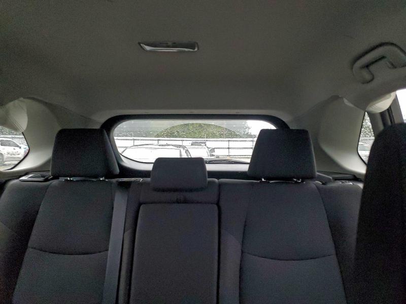 Фото 10 - TOYOTA RAV4