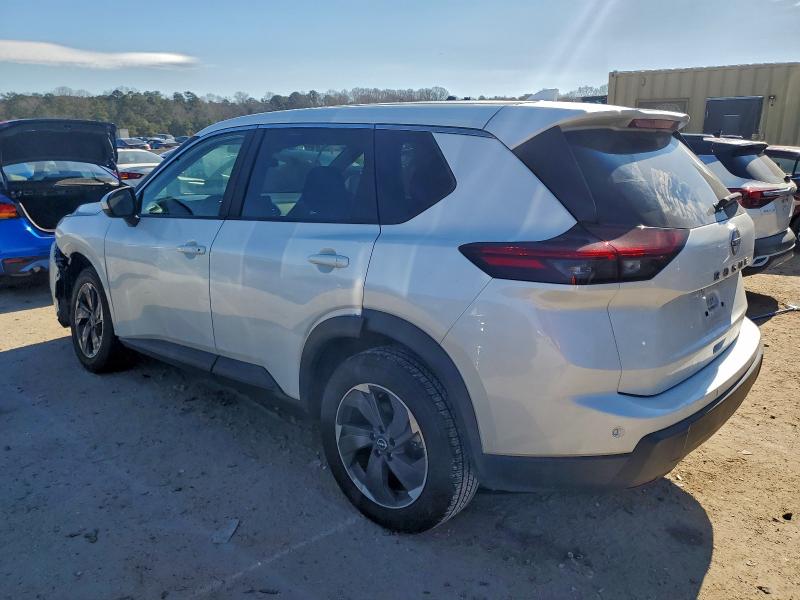 Фото 2 - NISSAN ROGUE