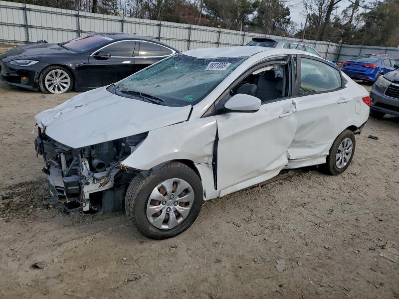 Фото 1 - HYUNDAI ACCENT