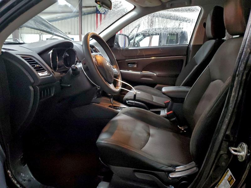 Фото 7 - MITSUBISHI OUTLANDER