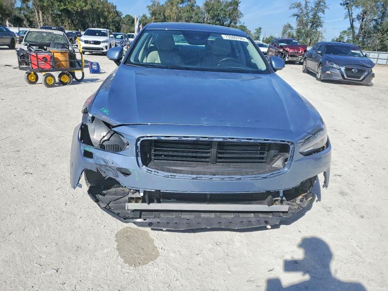 Фото 5 - VOLVO S90