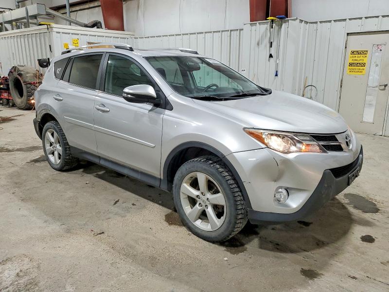 Фото 4 - TOYOTA RAV4