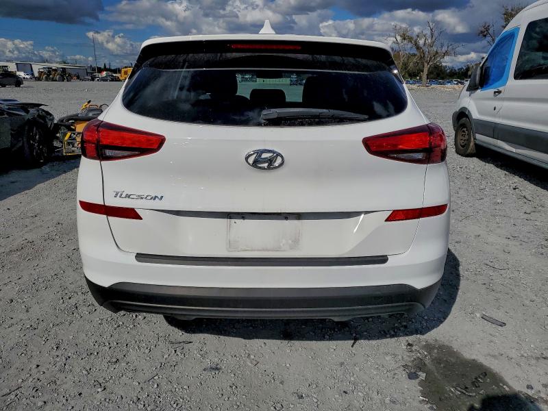 Фото 6 - HYUNDAI TUCSON