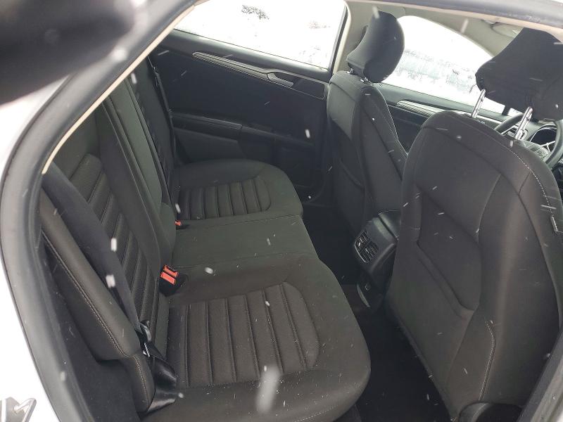 Фото 10 - FORD FUSION