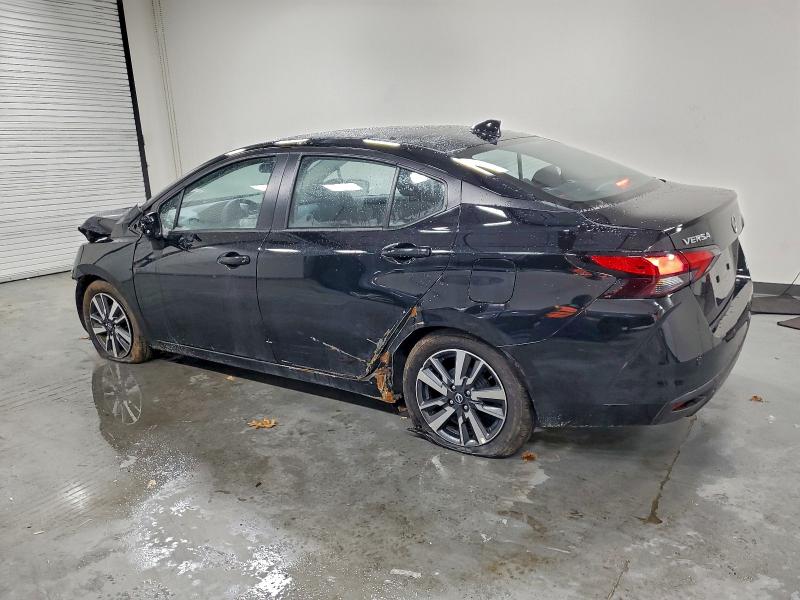 Фото 2 - NISSAN VERSA