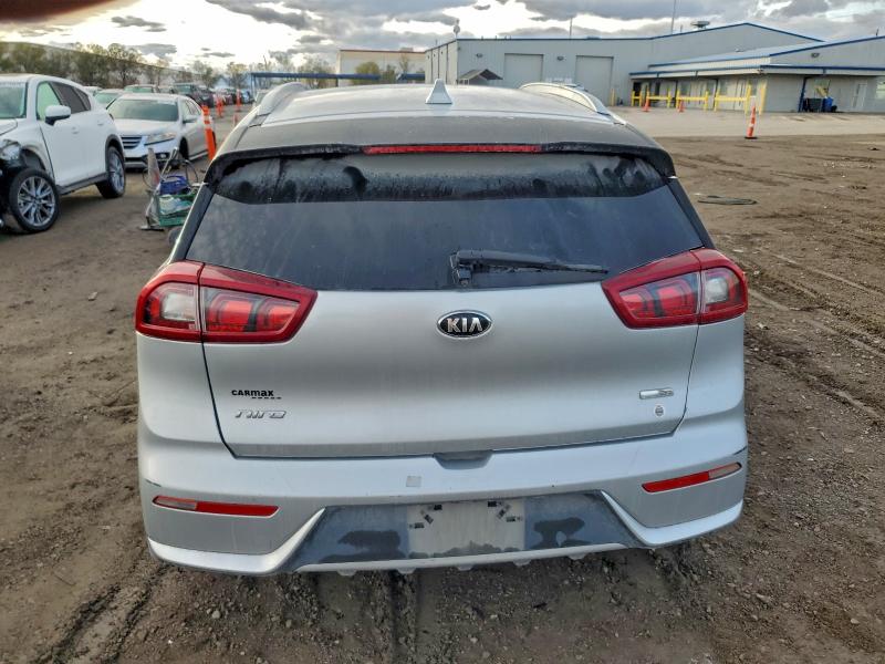 Фото 6 - KIA NIRO