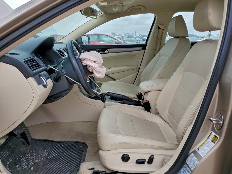 Фото 7 - VOLKSWAGEN PASSAT