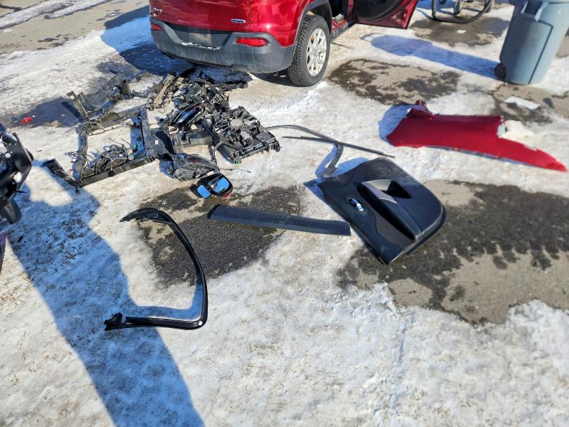 Фото 13 - JEEP GRAND CHER