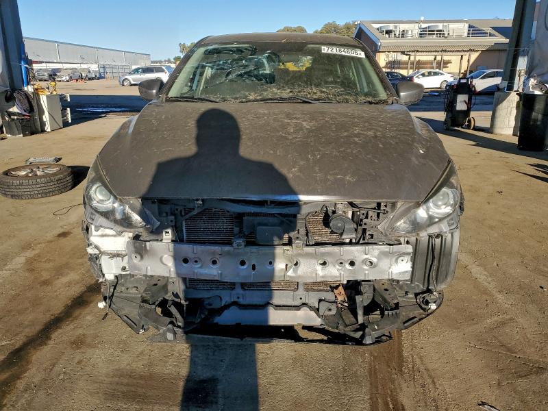 Фото 5 - MAZDA 3