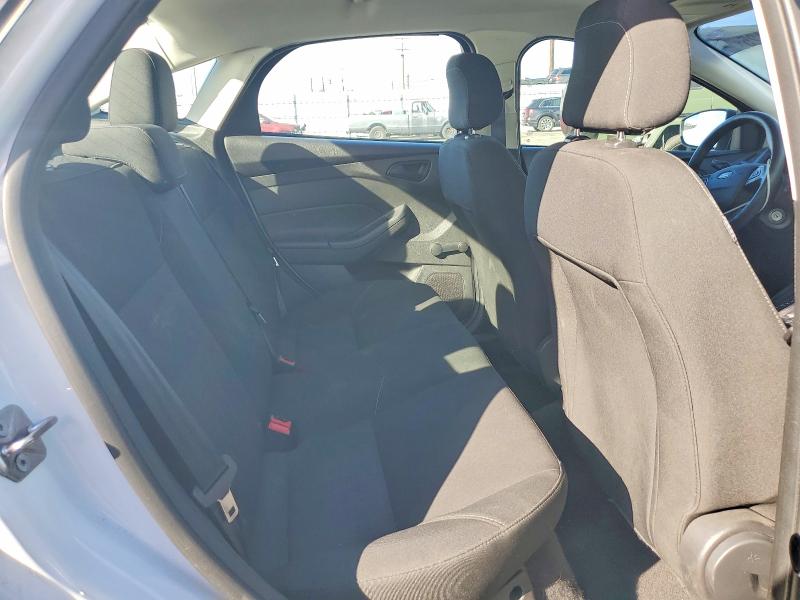 Фото 10 - FORD FOCUS