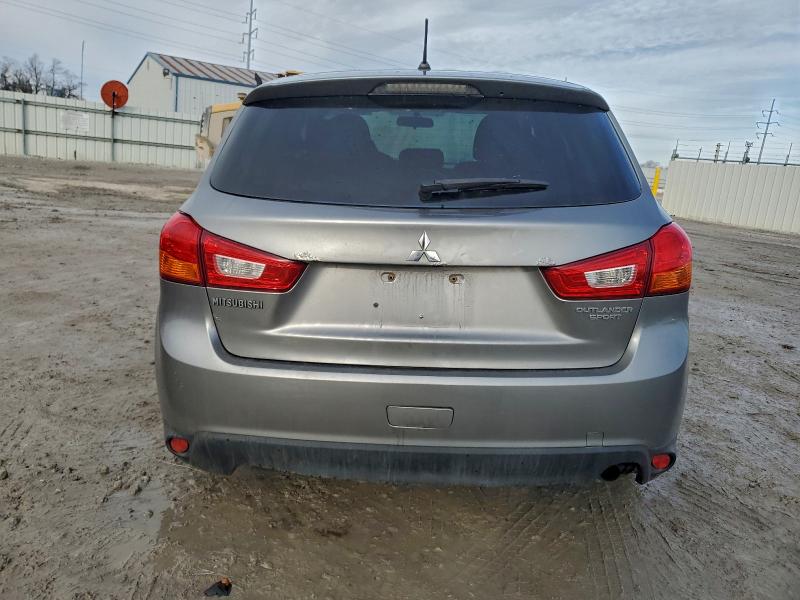 Фото 6 - MITSUBISHI OUTLANDER