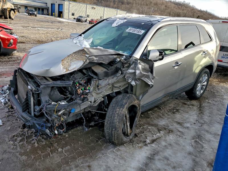 Фото 1 - KIA SORENTO