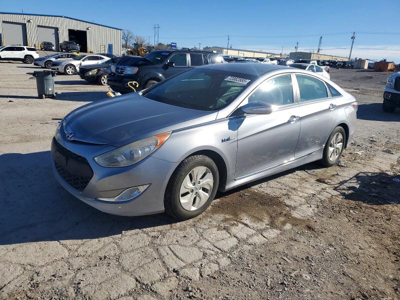 Фото 1 - HYUNDAI SONATA