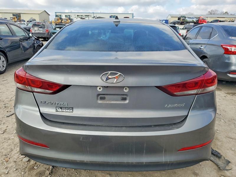 Фото 6 - HYUNDAI ELANTRA