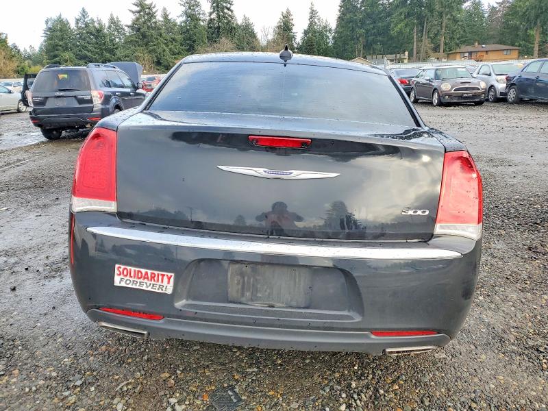 Фото 6 - CHRYSLER 300