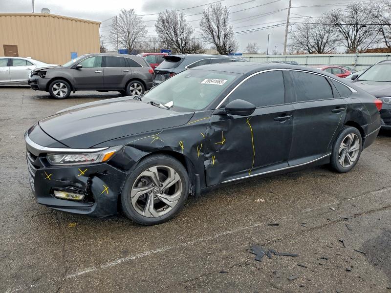 Фото 1 - HONDA ACCORD