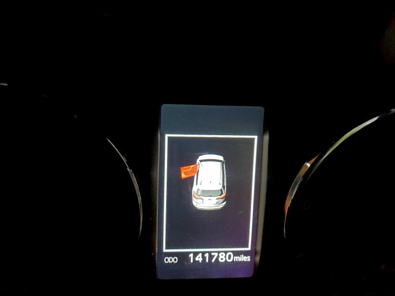 Фото 9 - TOYOTA RAV4