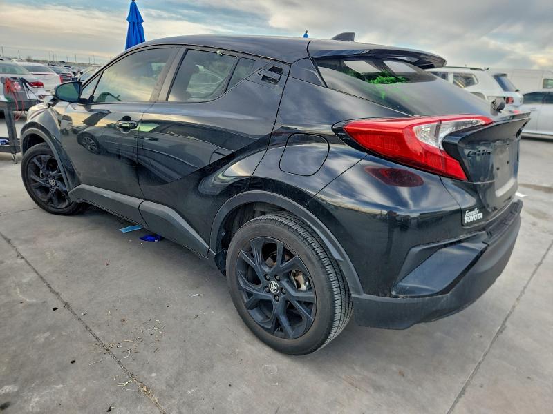 Фото 2 - TOYOTA C-HR