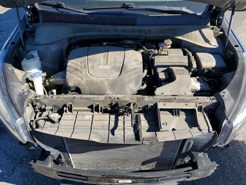 Фото 12 - KIA SORENTO