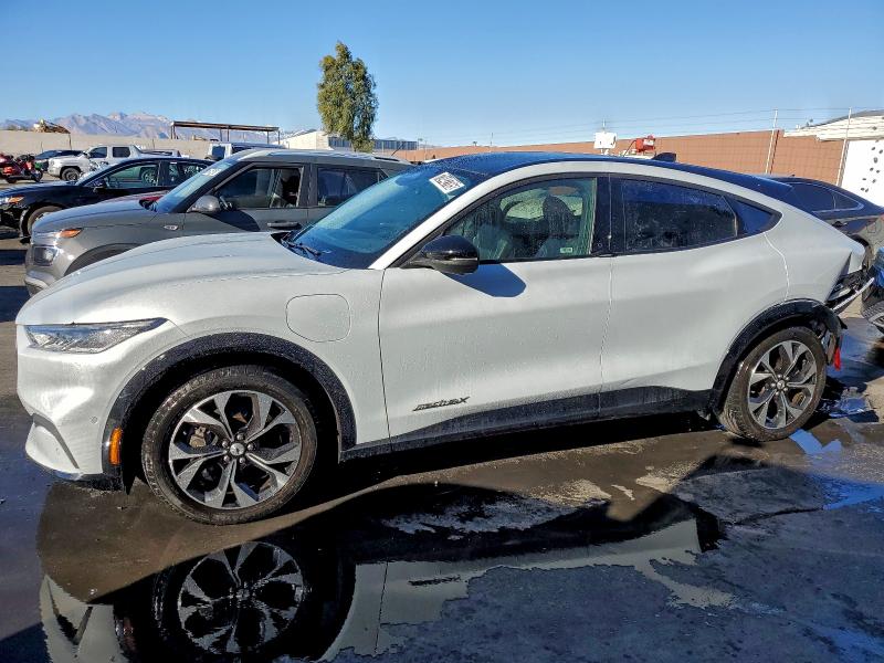 Фото 1 - FORD MUSTANG