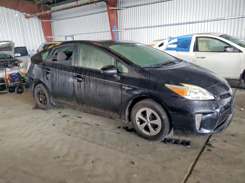 Фото 4 - TOYOTA PRIUS