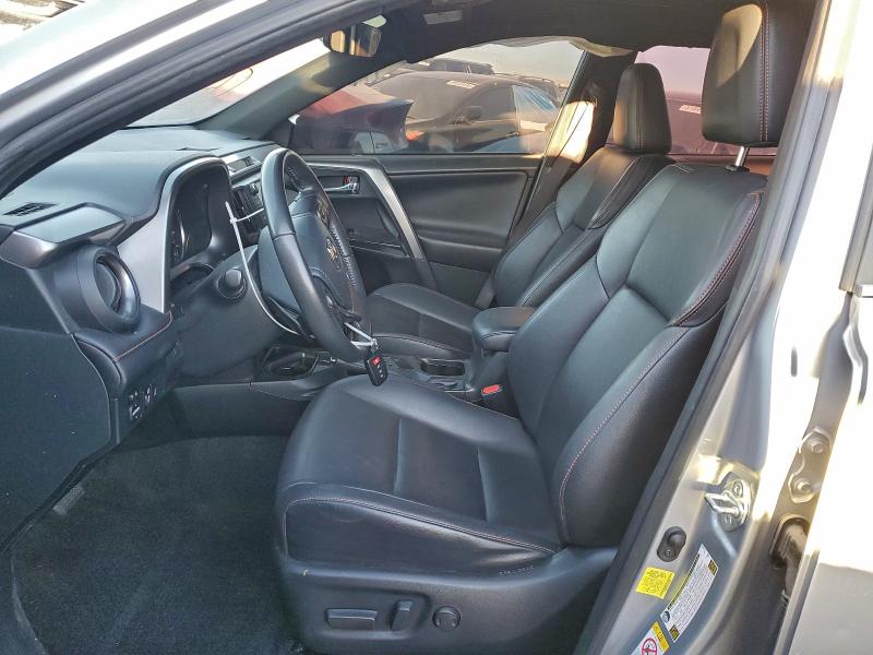 Фото 7 - TOYOTA RAV4