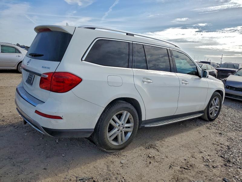 MERCEDES-BENZ GL-CLASS 2015 VIN 4JGDF2EEXFA537988