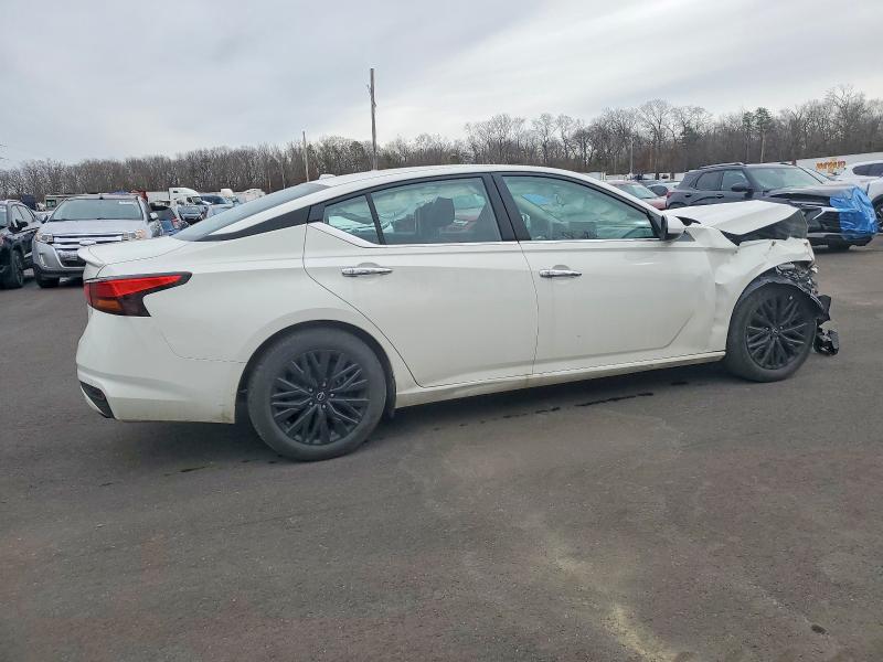 Фото 3 - NISSAN ALTIMA