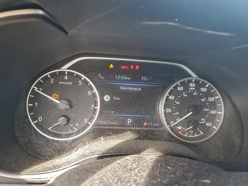 Фото 9 - NISSAN MAXIMA