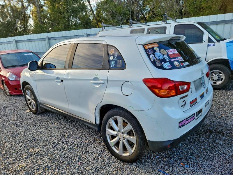 Фото 2 - MITSUBISHI OUTLANDER