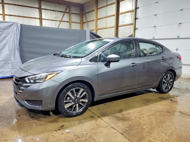 Фото 1 - NISSAN VERSA