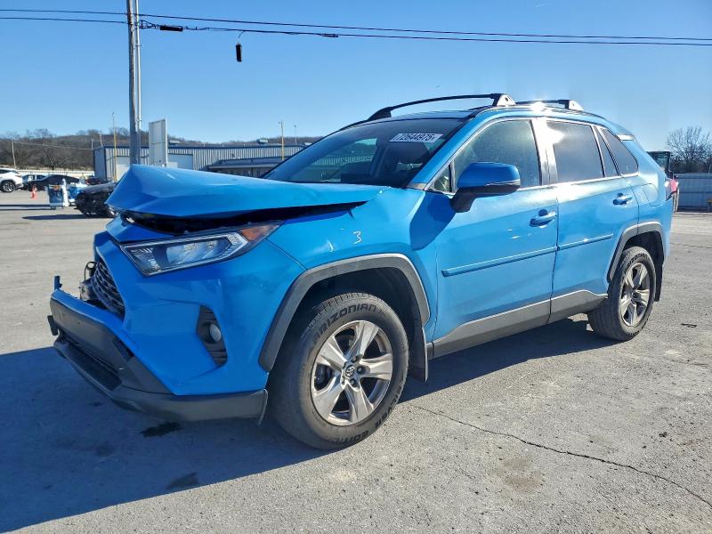 Фото 1 - TOYOTA RAV4