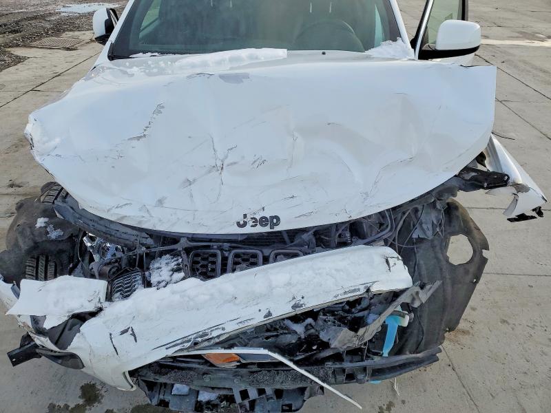 Фото 11 - JEEP GRAND CHER