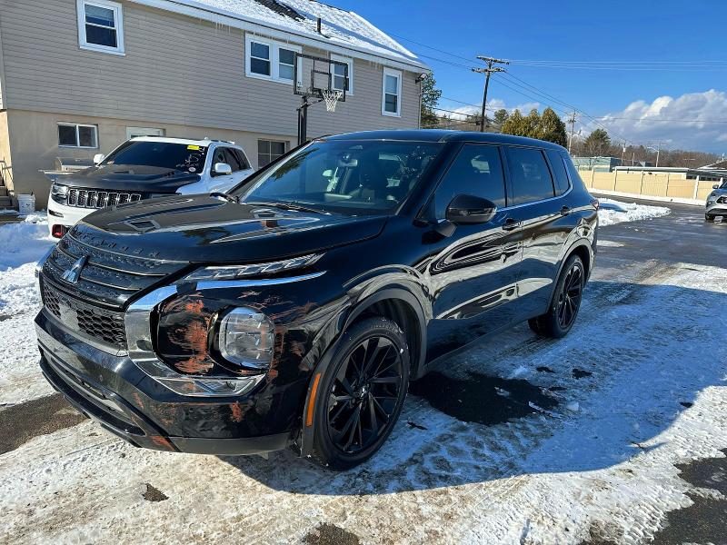 Фото 1 - MITSUBISHI OUTLANDER