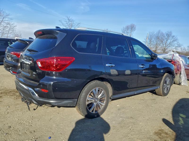 Фото 3 - NISSAN PATHFINDER