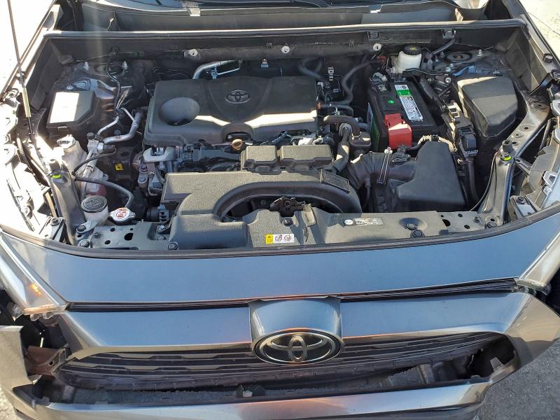 Фото 12 - TOYOTA RAV4